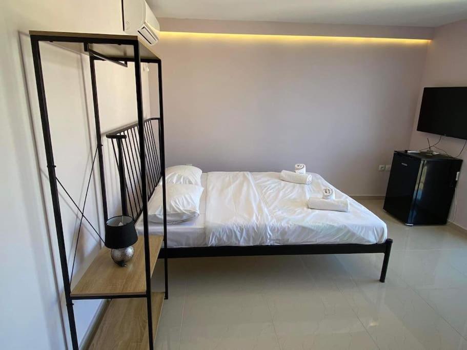 Apartamento Lavrio 1Bdr Penthouse 7 Min On Foot From The Port Exterior foto